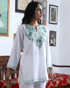 Saanchi White Cotton Embroidered Short Kurta