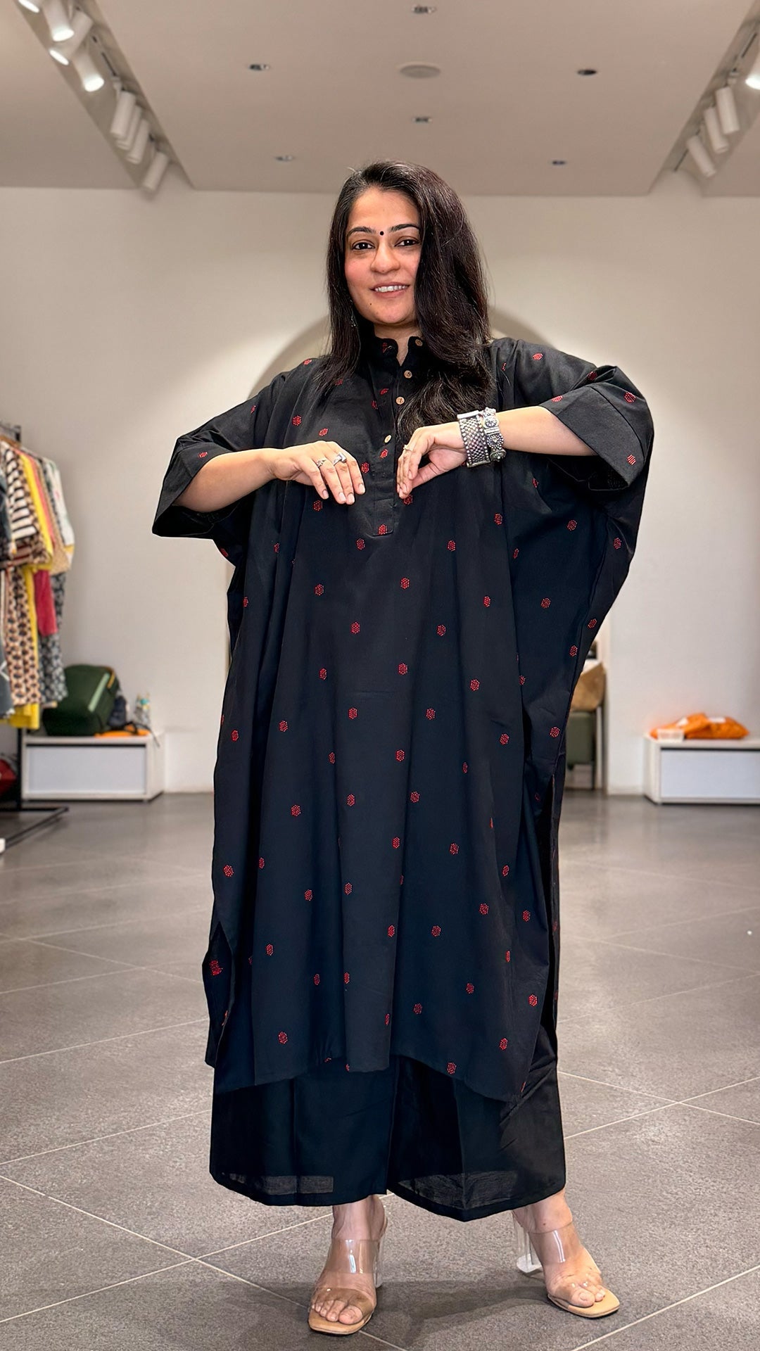 Chavvi handwoven kaftan co-ord  - Black