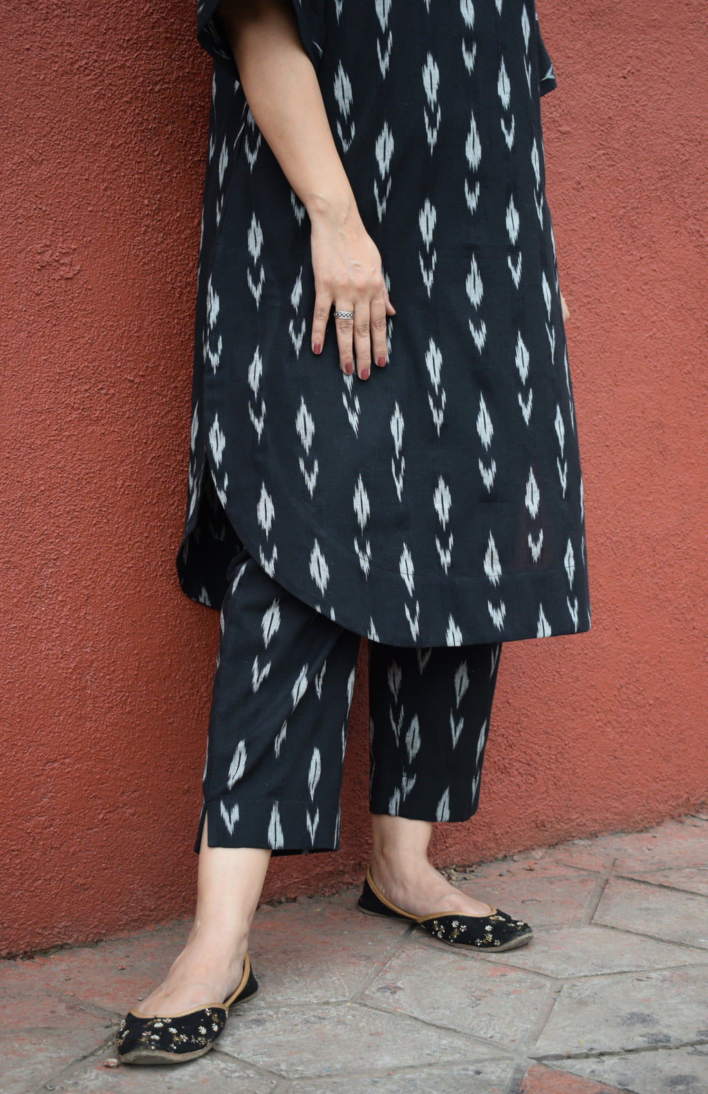 Black Ikat Choga Kurta