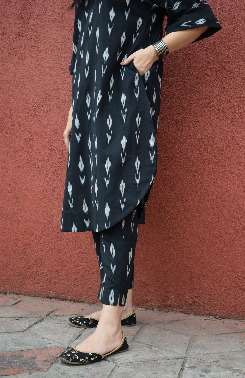 Black Ikat Choga Kurta