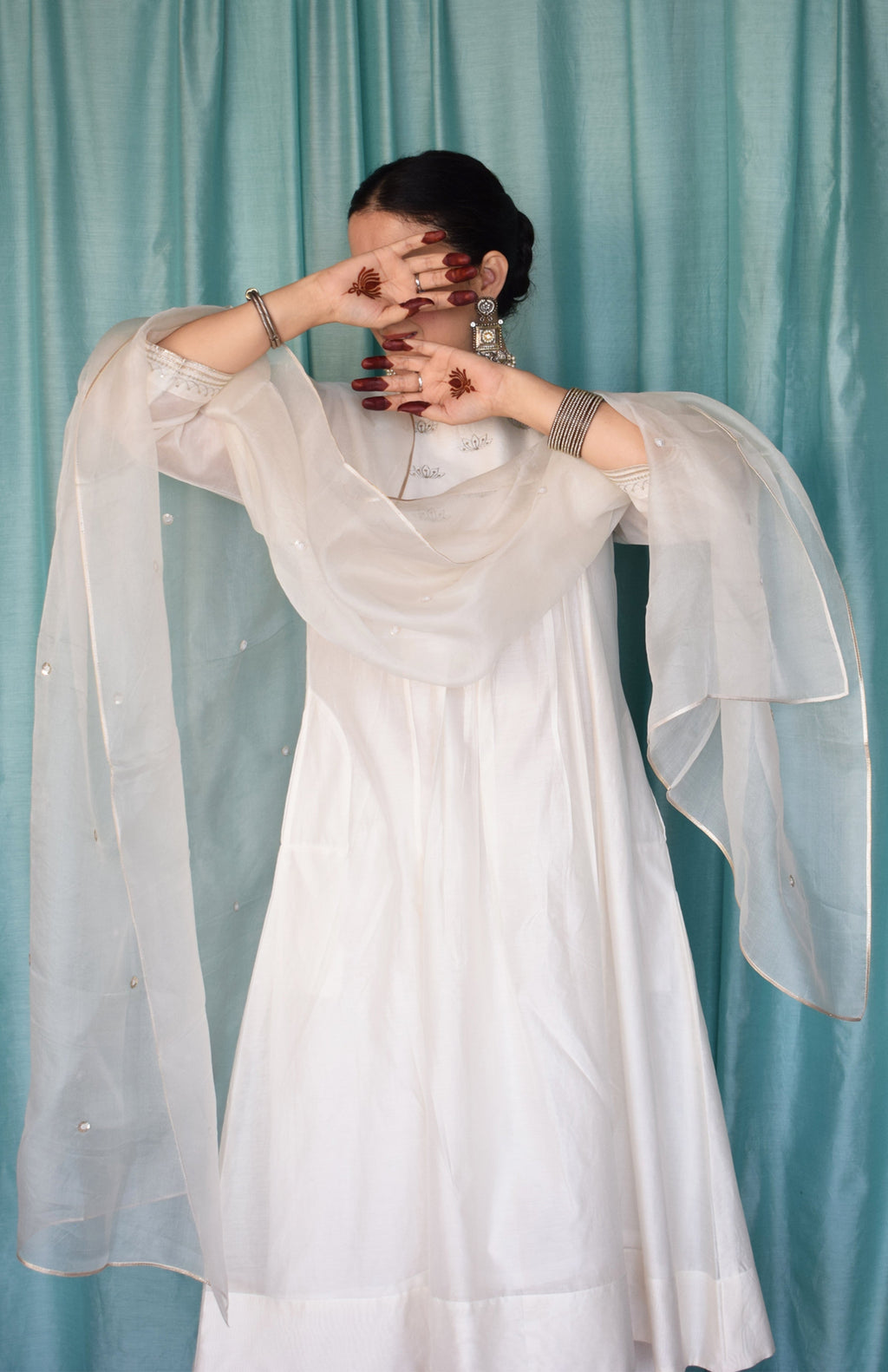 Sufi Chanderi Set with Off White Silk Organza Dupatta