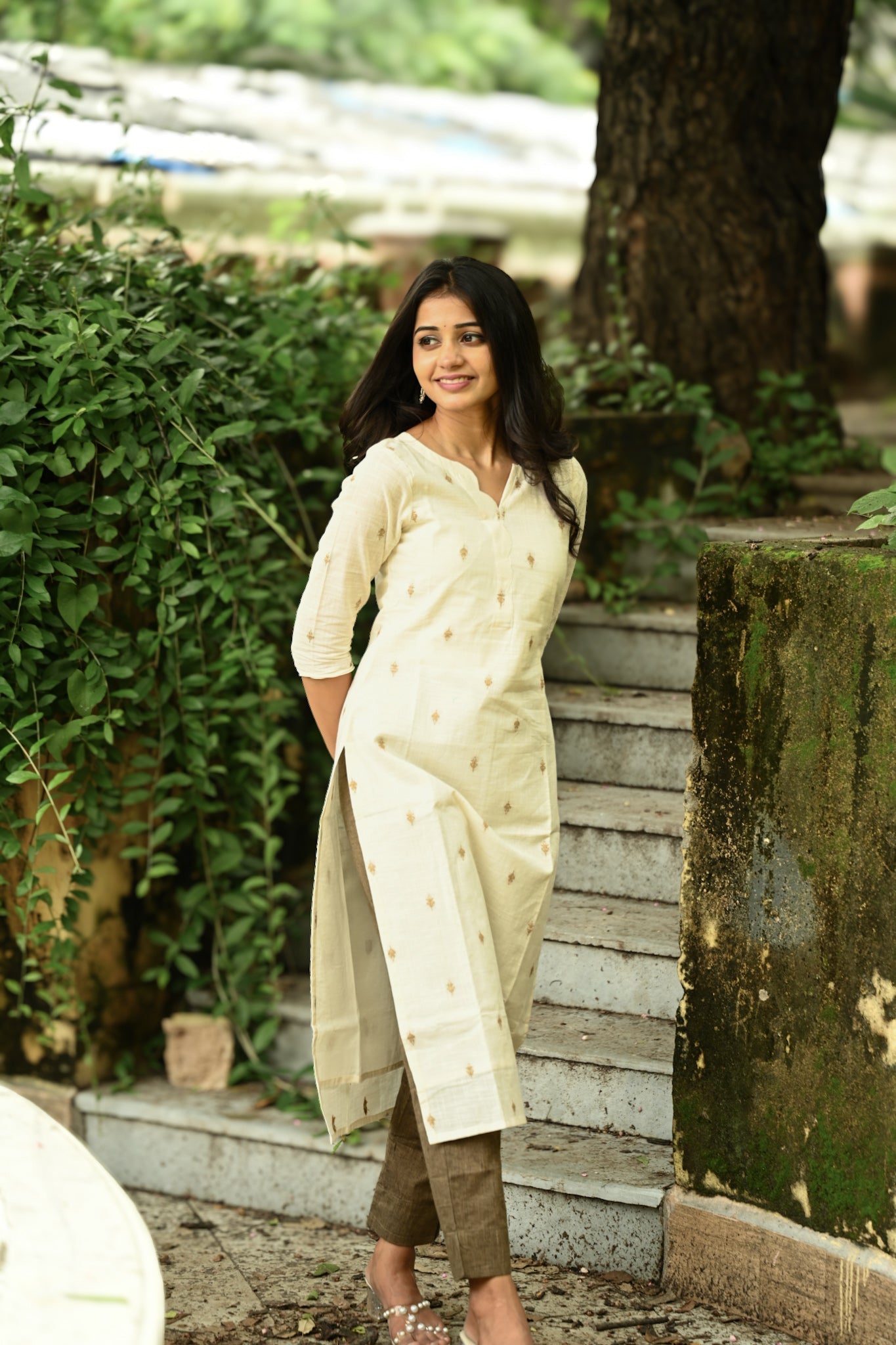 Lucia Ivory kurtaset