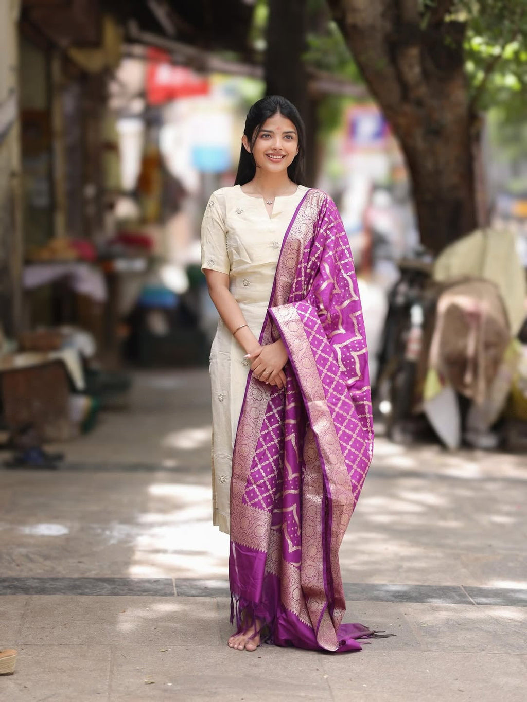 Yashoda Shrungar Tissue Handwork Kurti Banarasi Set