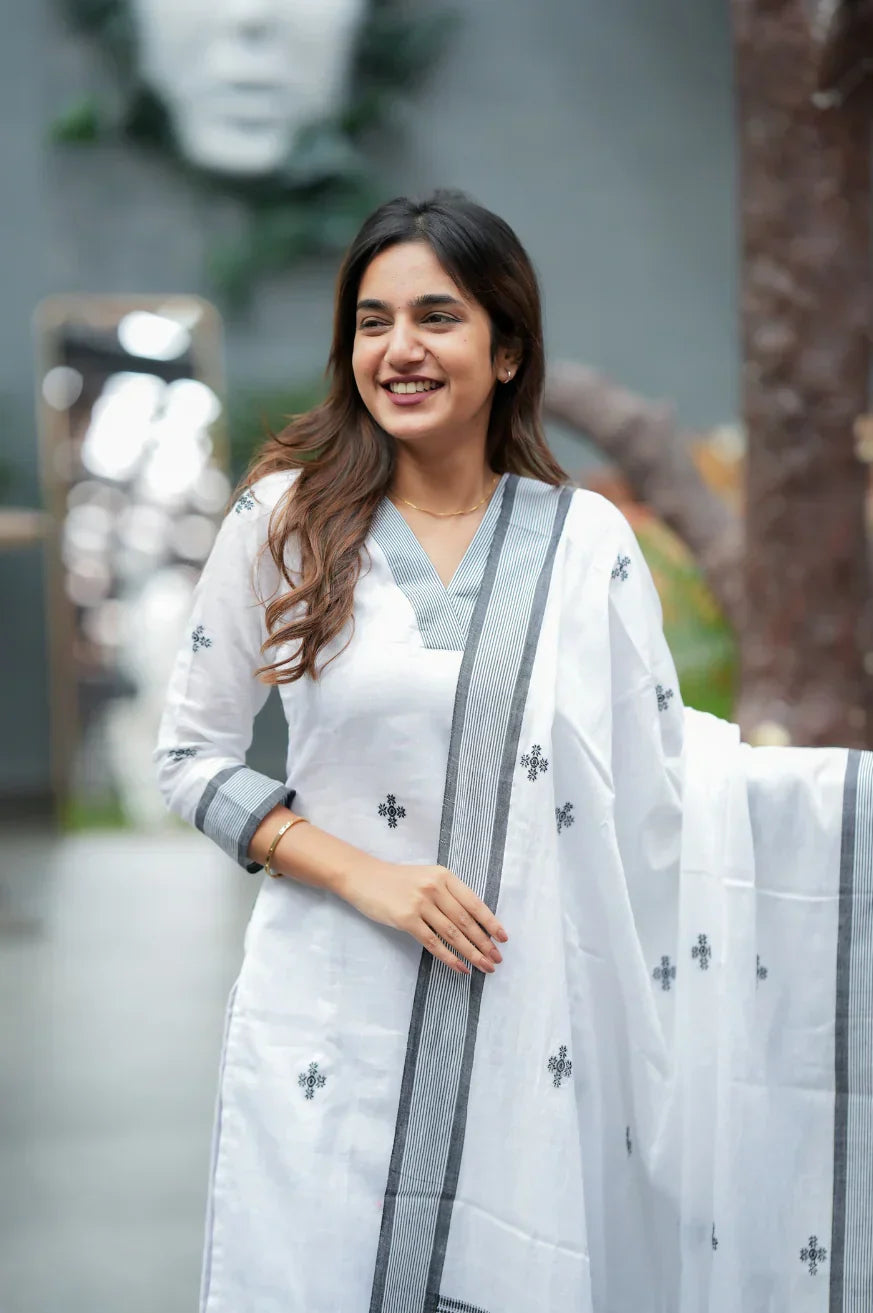 Eshika Pure Linen Suit Set