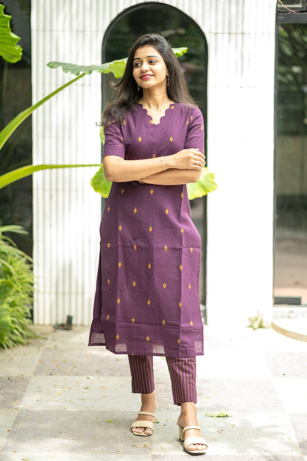 Dusky Plum Kurtaset