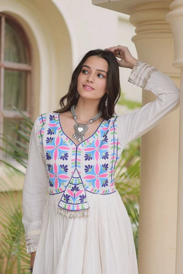 Palvi Garba Glow Gujarati touch Navratri Suit
