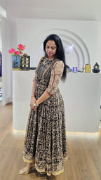 Oviya Black Kota Kalamkari Kurta Set