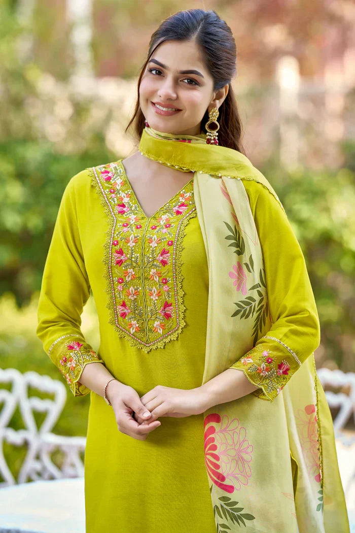 Aashna White Chanderi Straight Kurta Dupatta Set