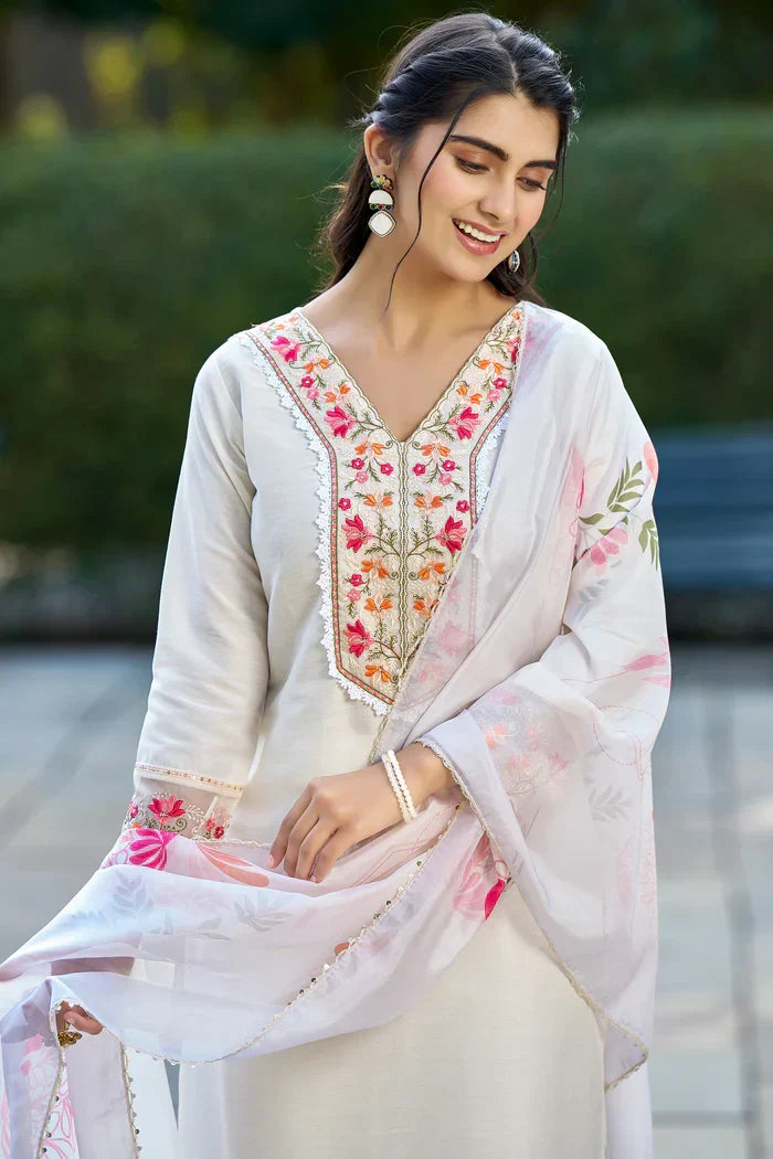 Roshni White Chinnon Straight Kurta Set