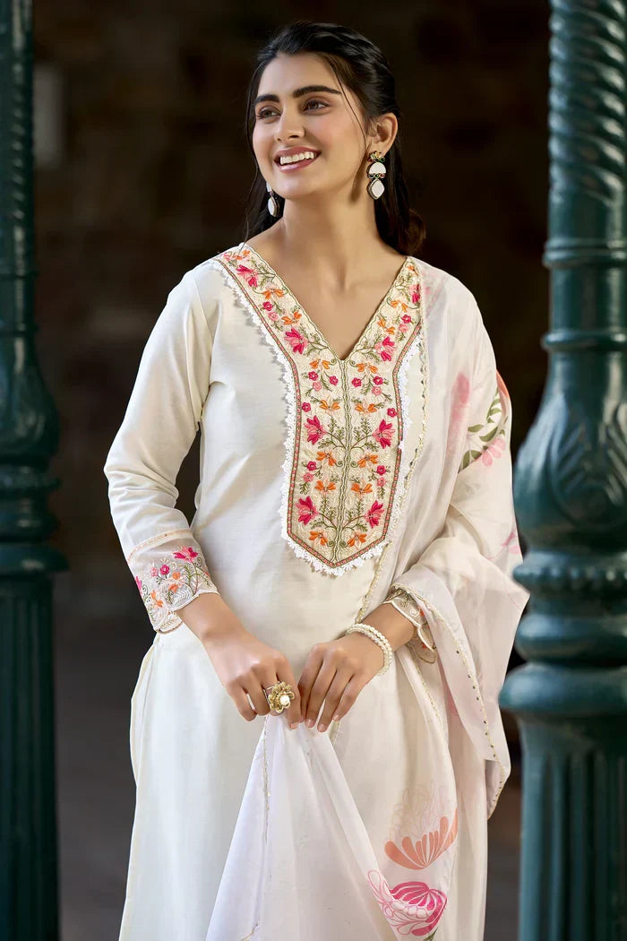 Roshni White Chinnon Straight Kurta Set