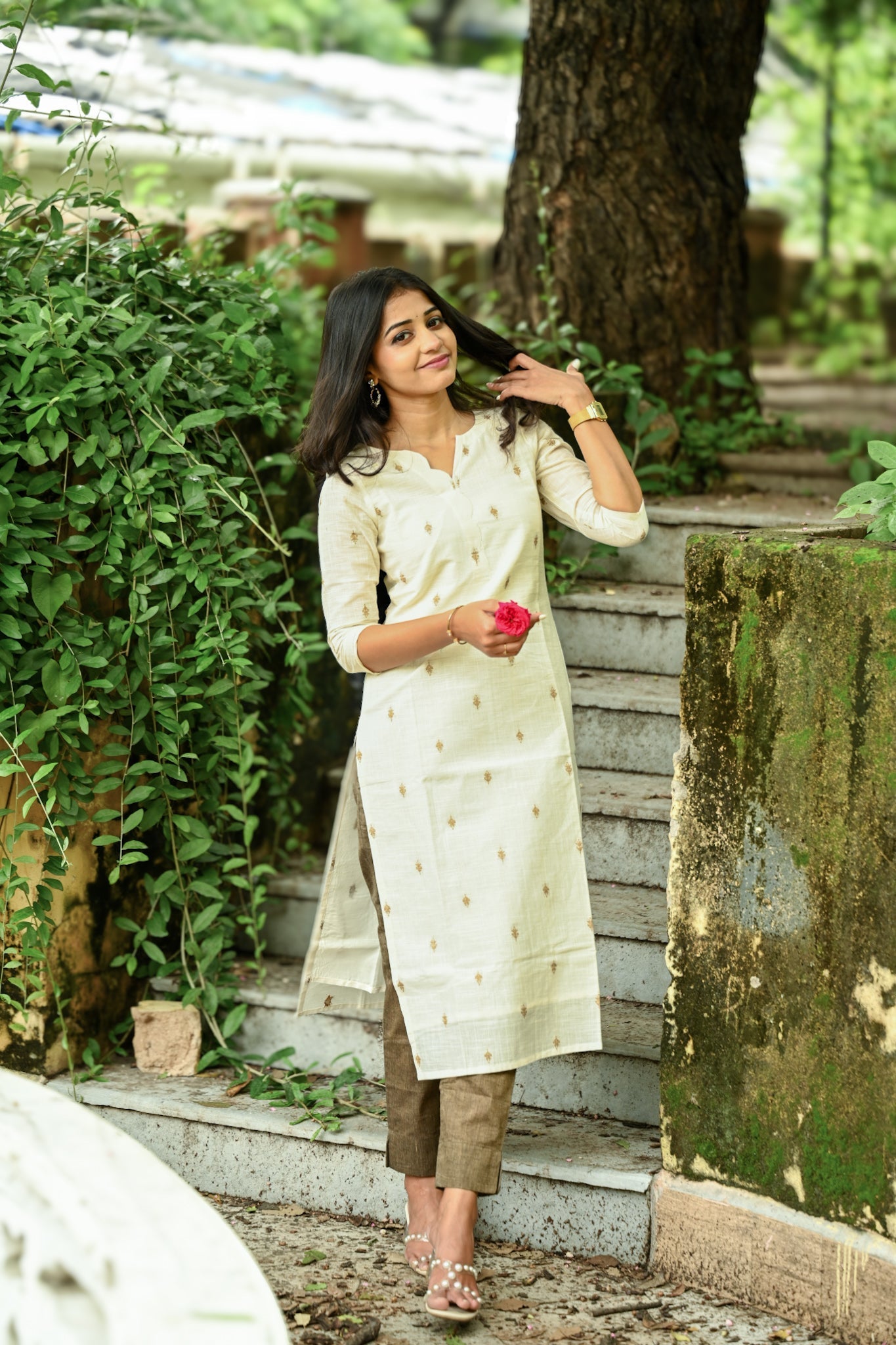 Lucia Ivory kurtaset