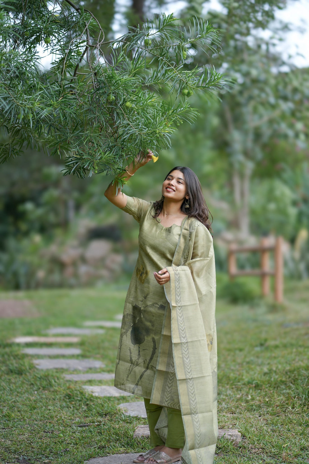 Shimmer Linen 3 piece suit