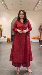 Maroon Chand Hand Woven Kali Kurta In Cotton