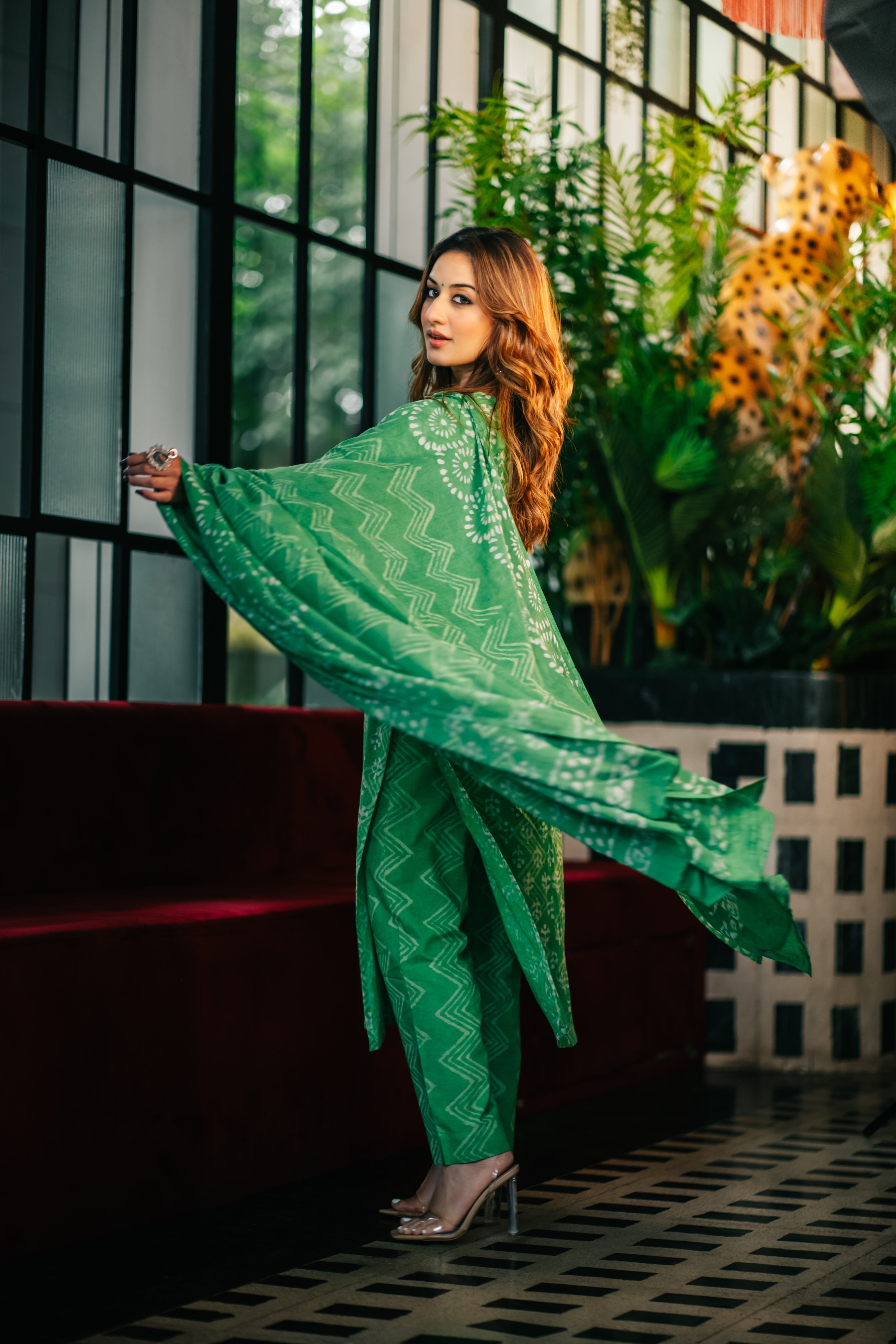 Lime Dabu Straight Suit Set