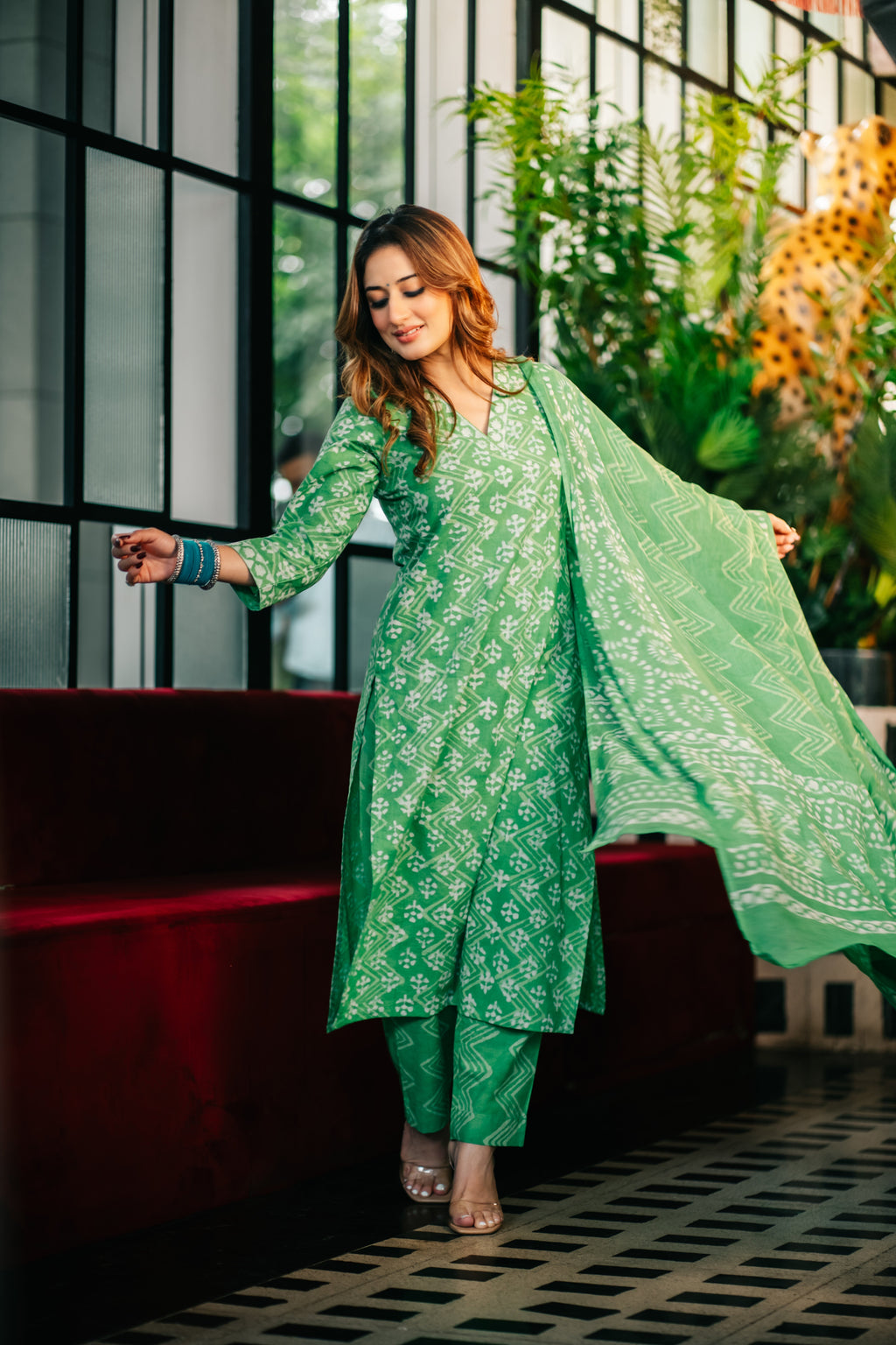Lime Dabu Straight Suit Set