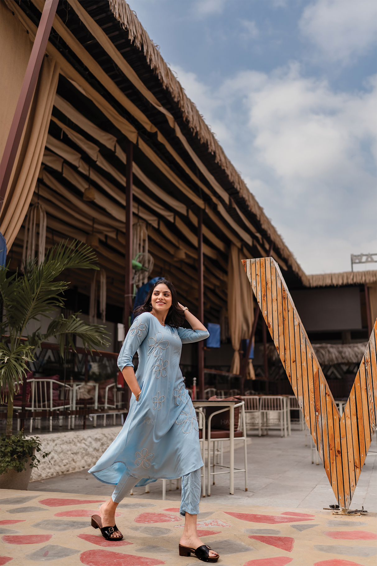 Floral Mirage Blue Viscose Co-ord with Curved V-Neckline & 3/4th Sleeves