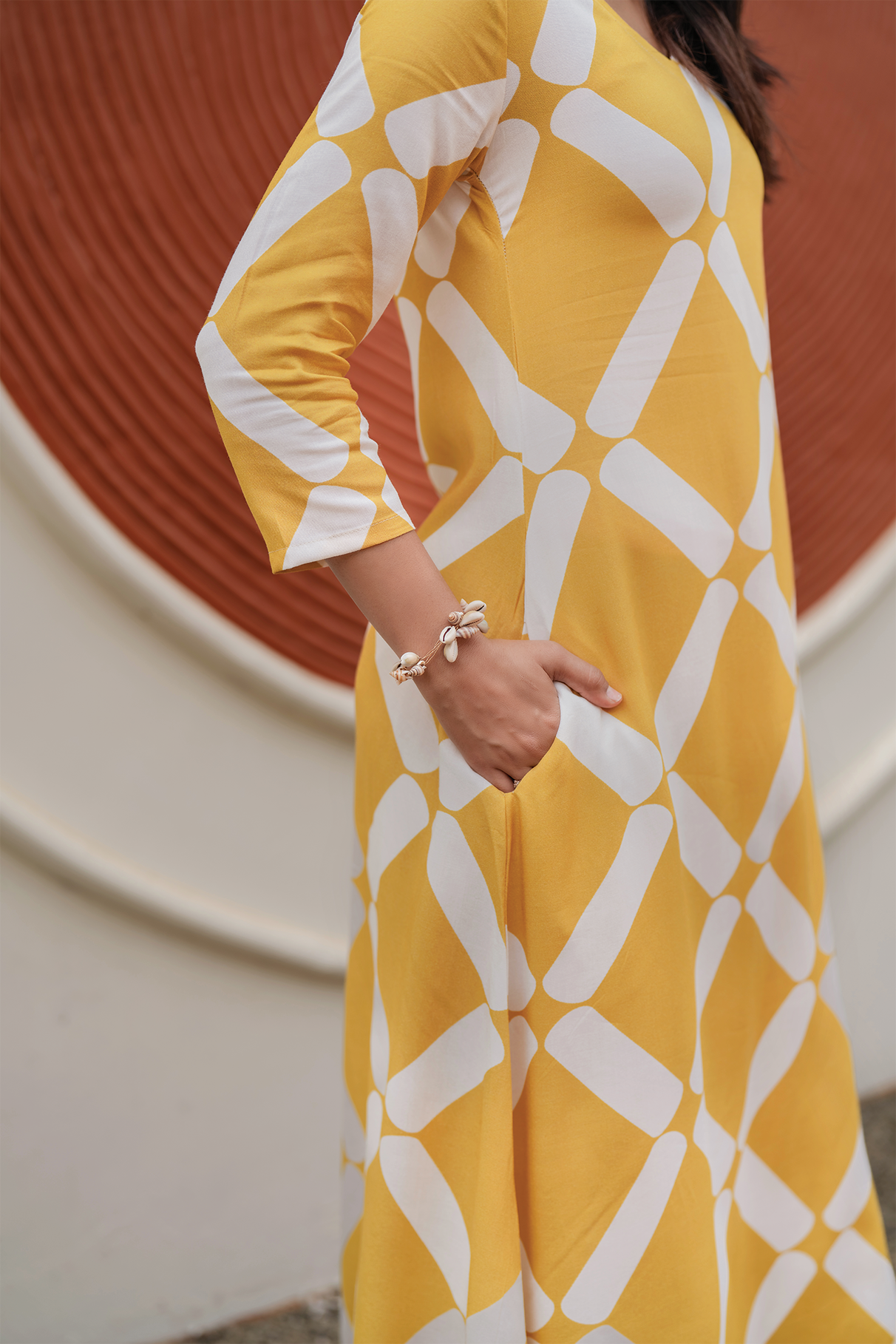 Lemon Prism Yellow Viscose Co-ord with V-Neckline & 3/4th Sleeves