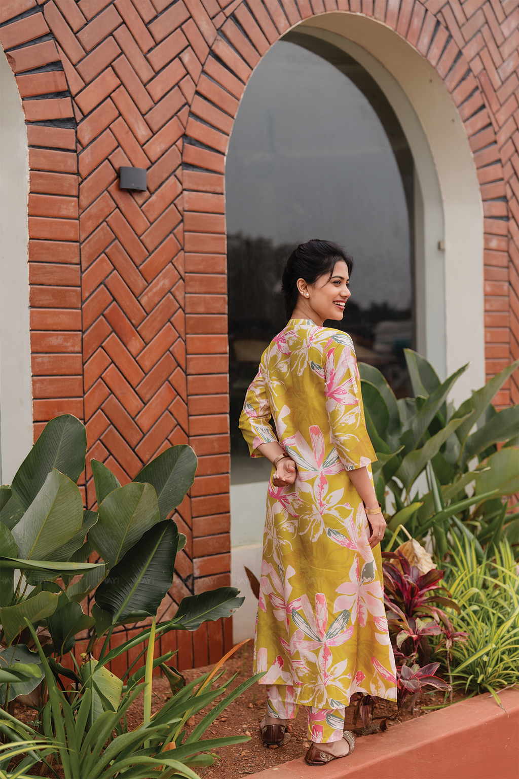 Shadow Leaf Yellow Silk Blend Co-ord with Chinese Collar Neck & 3/4th Sleeves