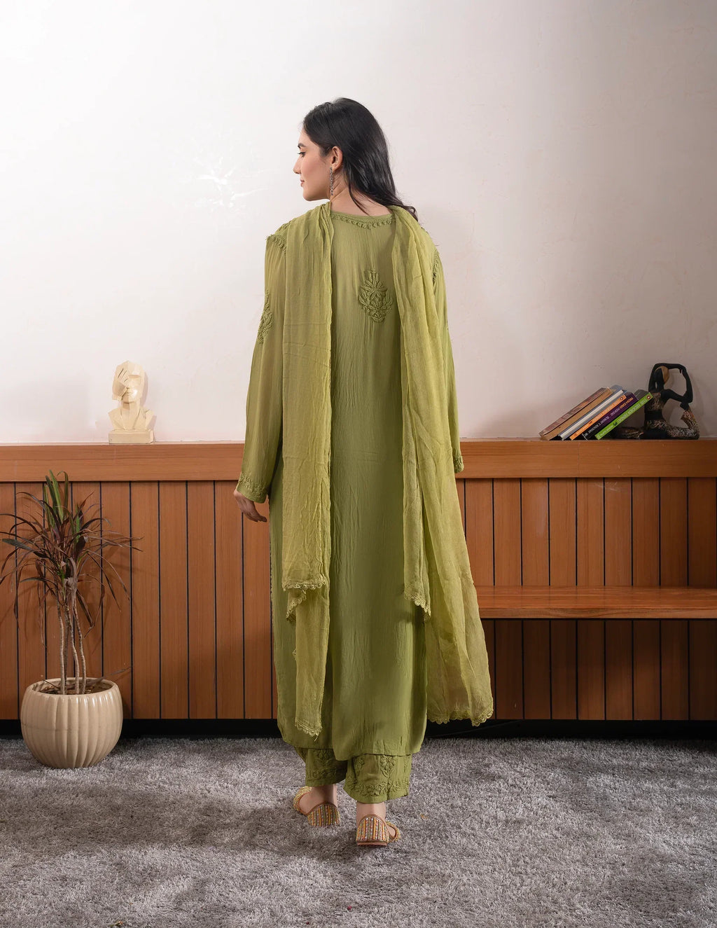 Reeva Olive Green Georgette Kurta Set