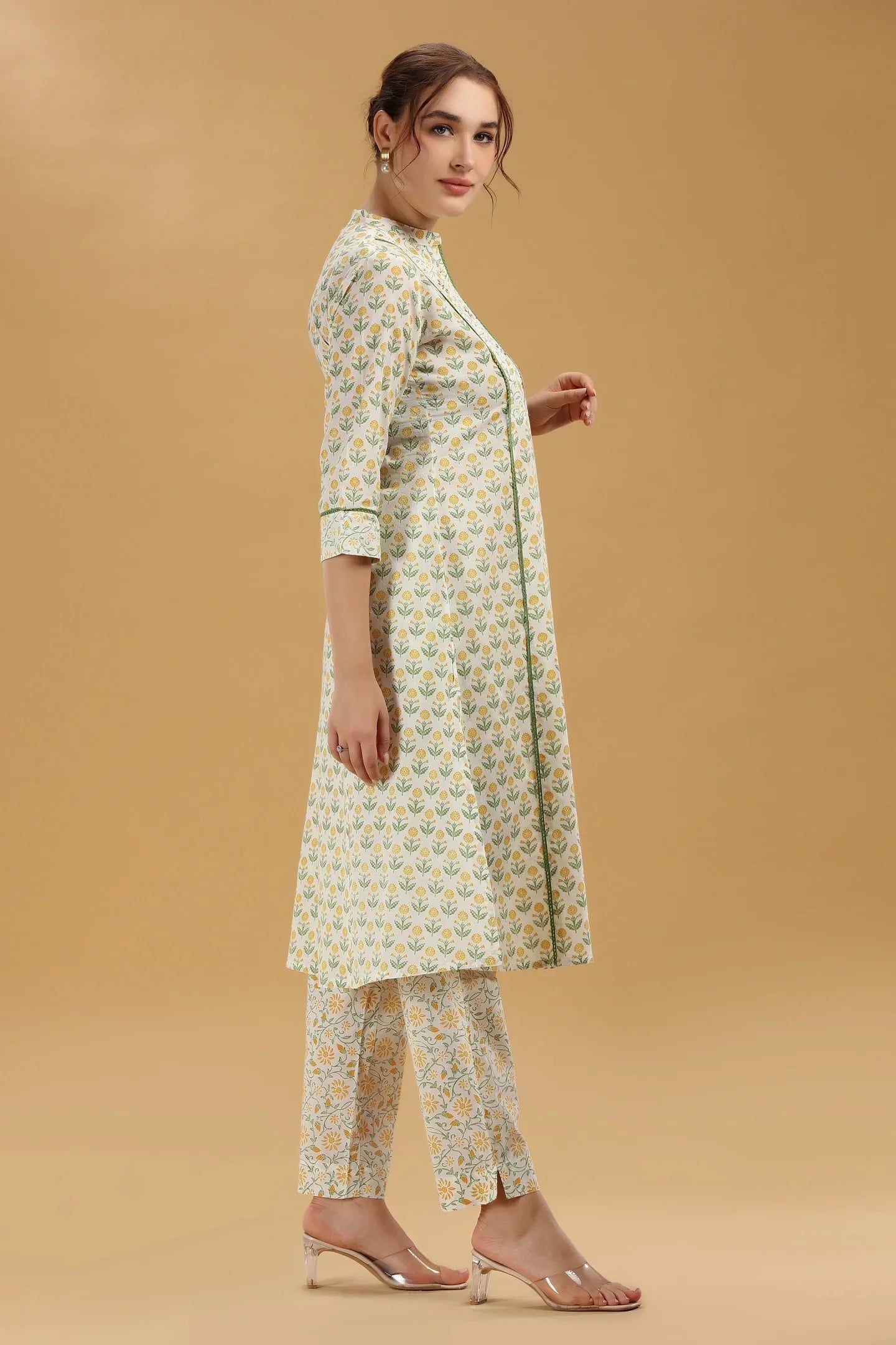 Cream & Green Jaipuri Cotton Printed A Line Kurta Pant Co ord Set