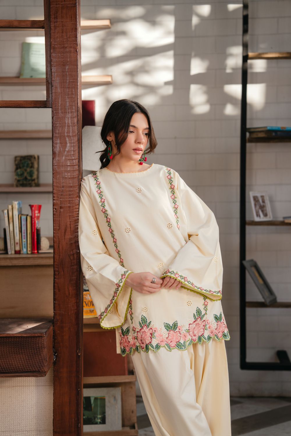Gulnaar – Elegant Floral Embroidered Co-Ord Set