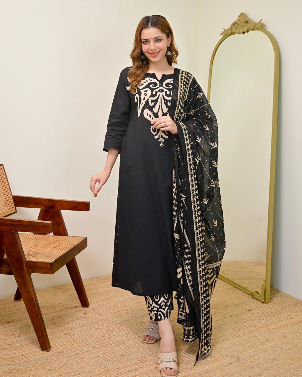 Black Kalamkari Pearl Cotton Suit