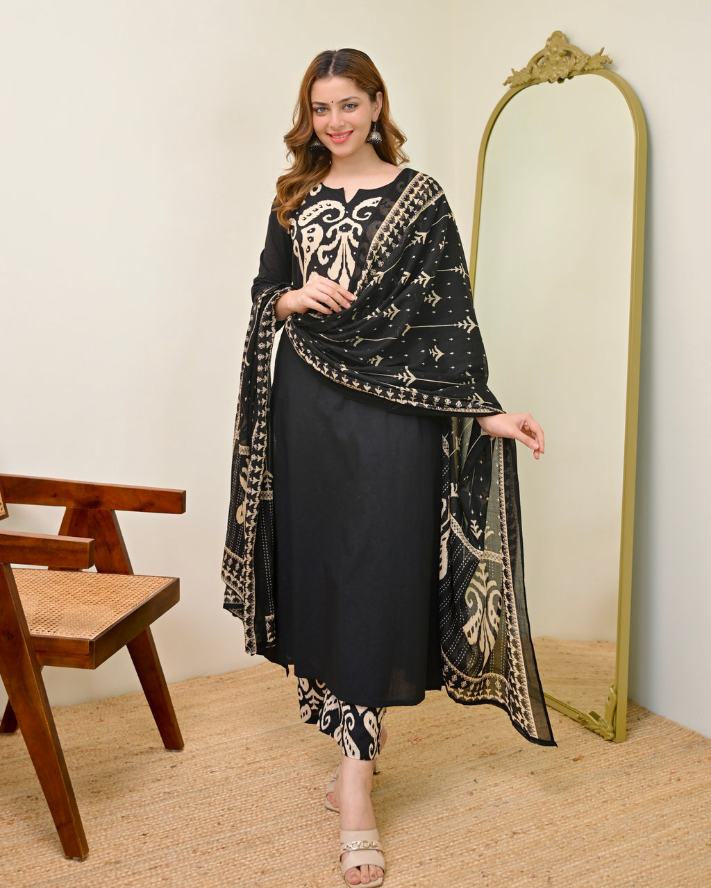 Black Kalamkari Pearl Cotton Suit