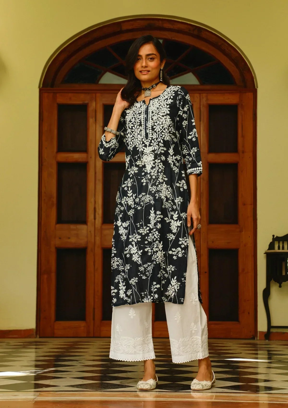 Anaya White Chikankari Mulmul Kurta