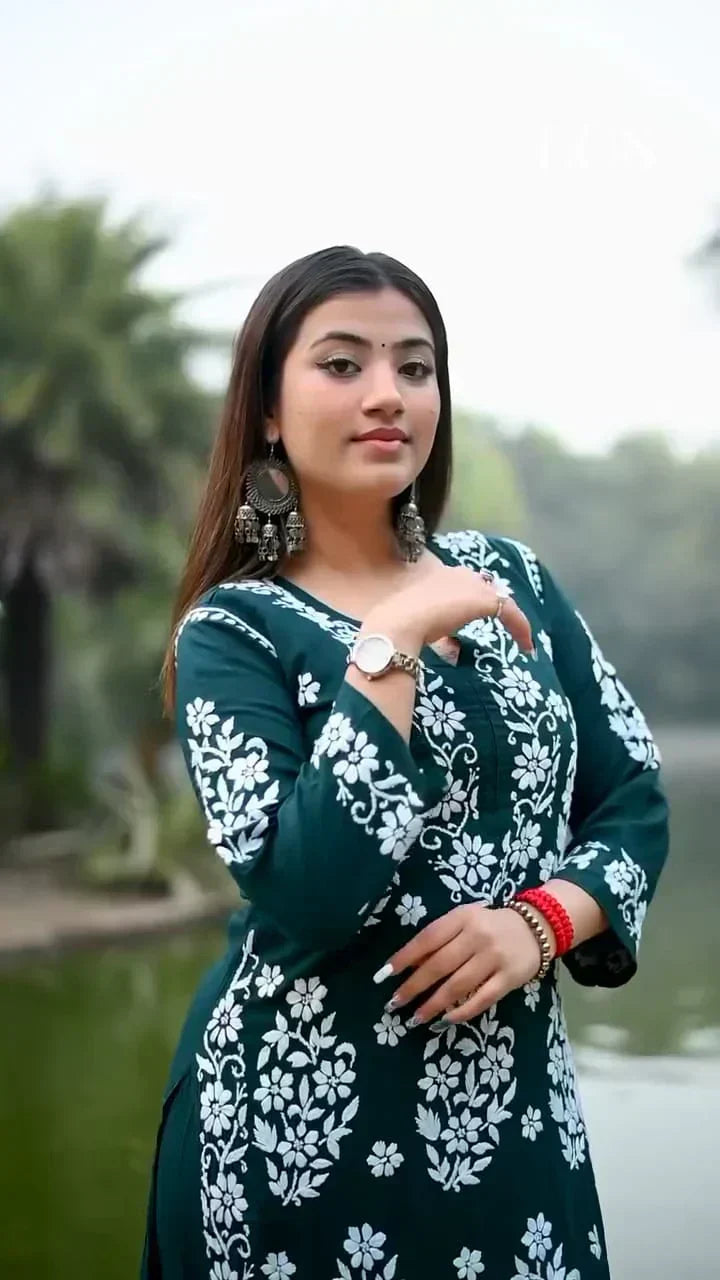 Qiyana White Lucknowi Chikankari Kurti Pant Set