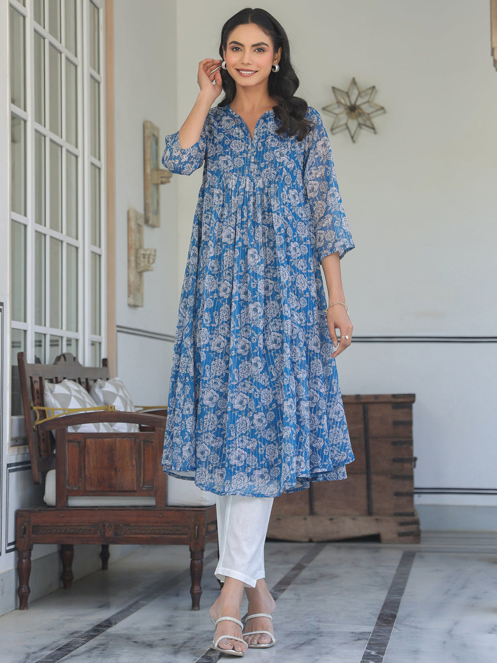 Niva's Women's Blue Chiffon Lurex Floral Printed A-line Kurta