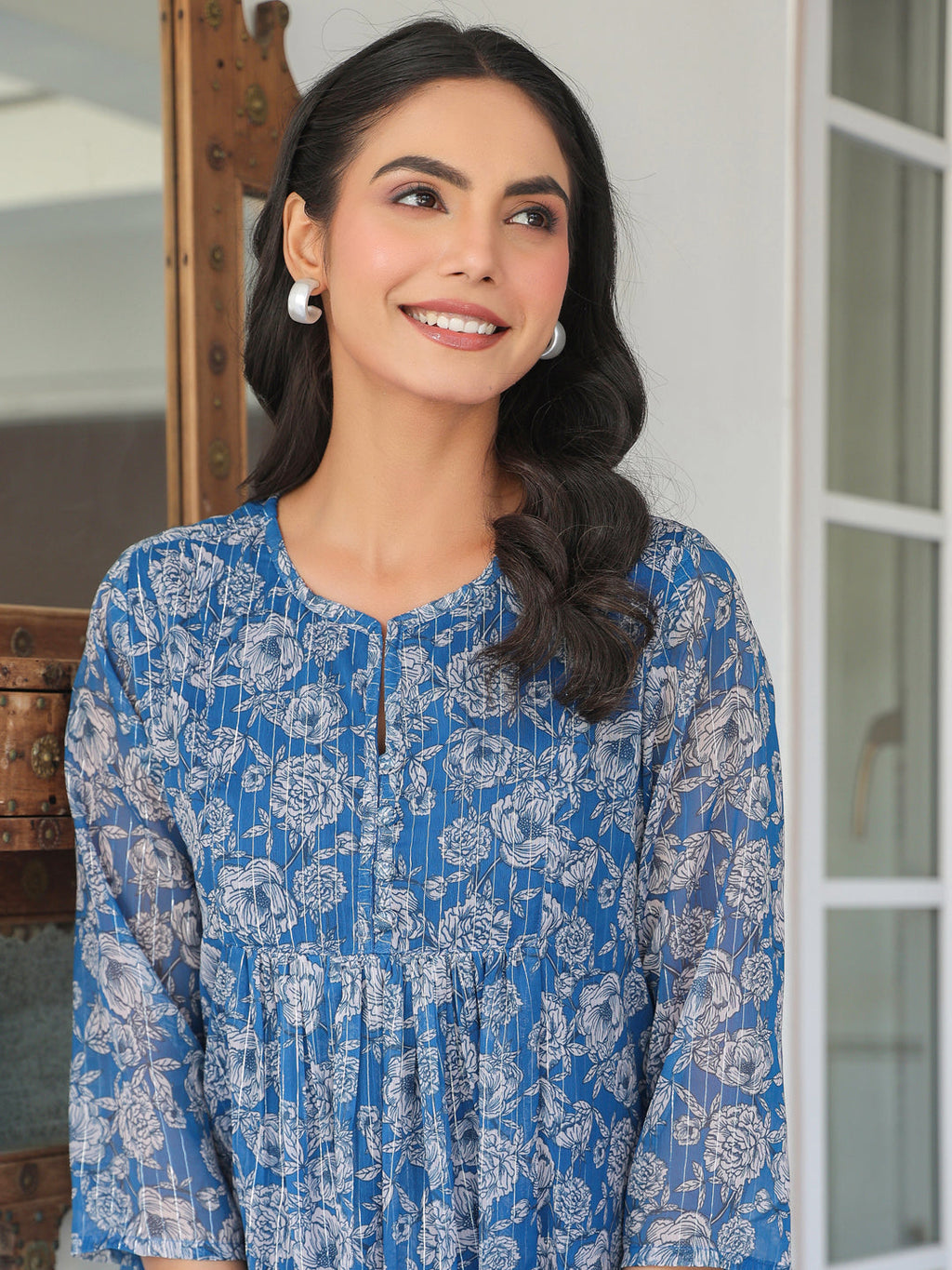 Niva's Women's Blue Chiffon Lurex Floral Printed A-line Kurta