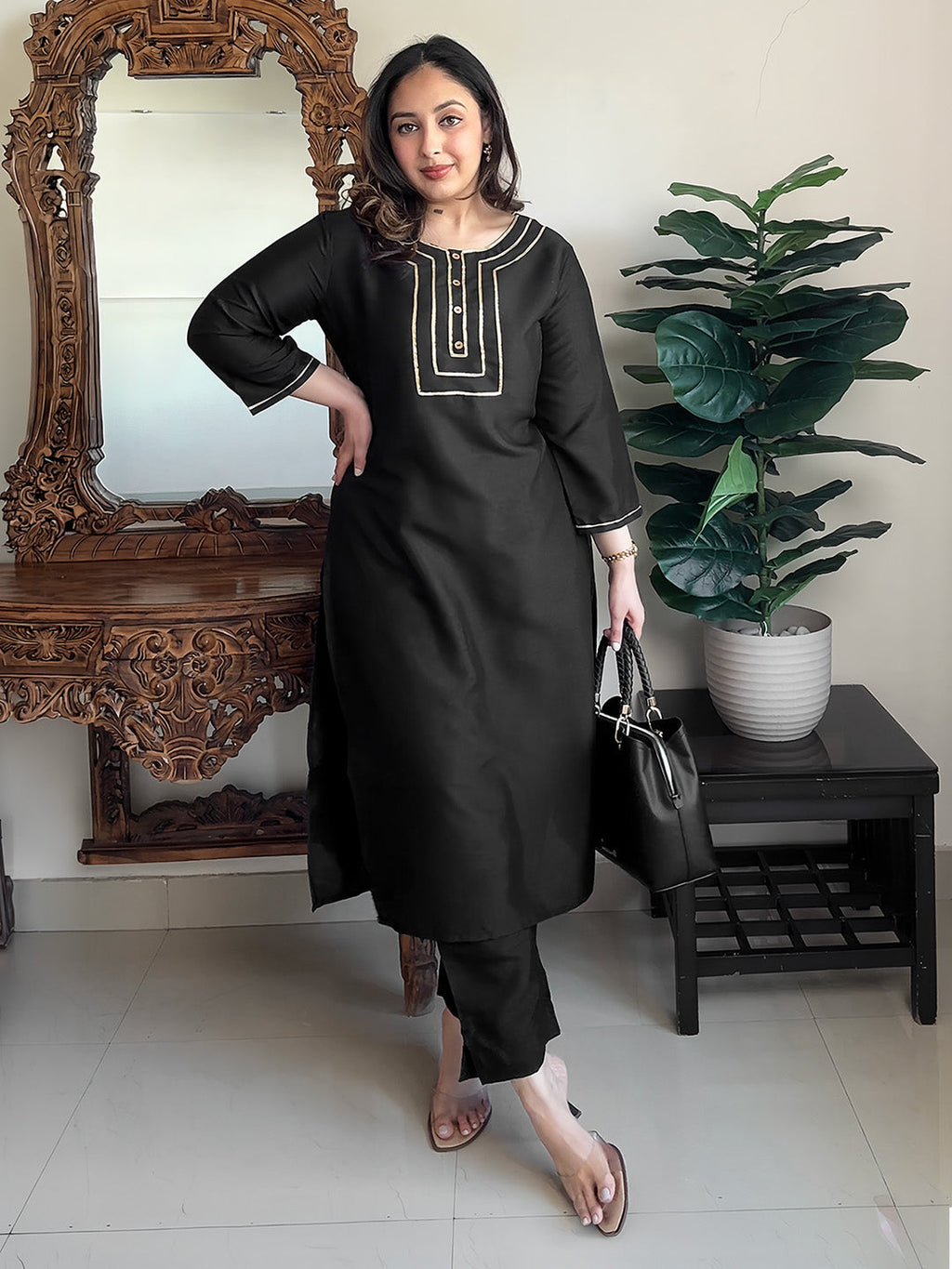 Niva's Women's Black Color Crepe Silk Solid Straight Kurta Pant Set