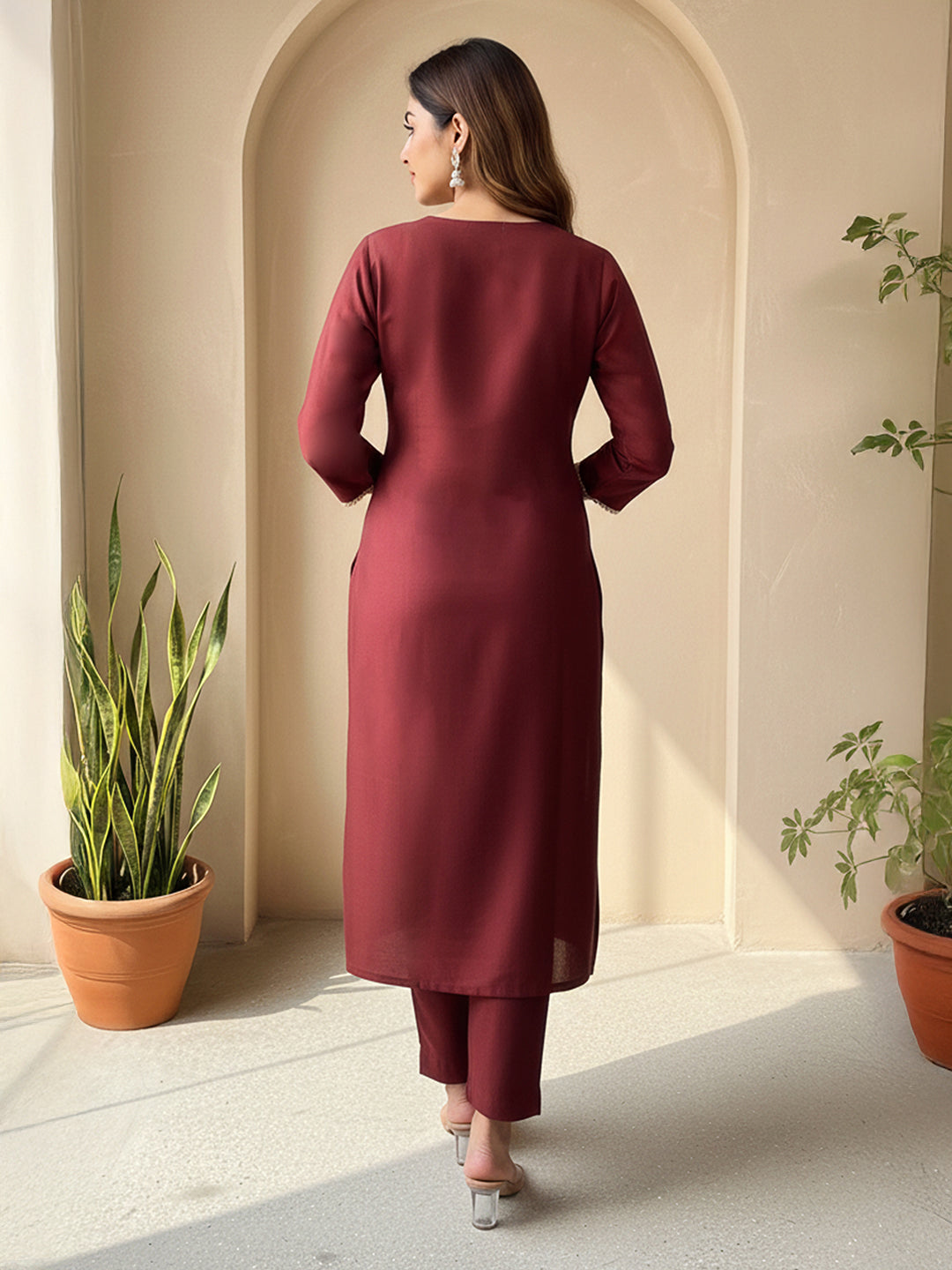Niva's Women's Brown Crepe Silk Yoke Design Straight Kurta Pant Set