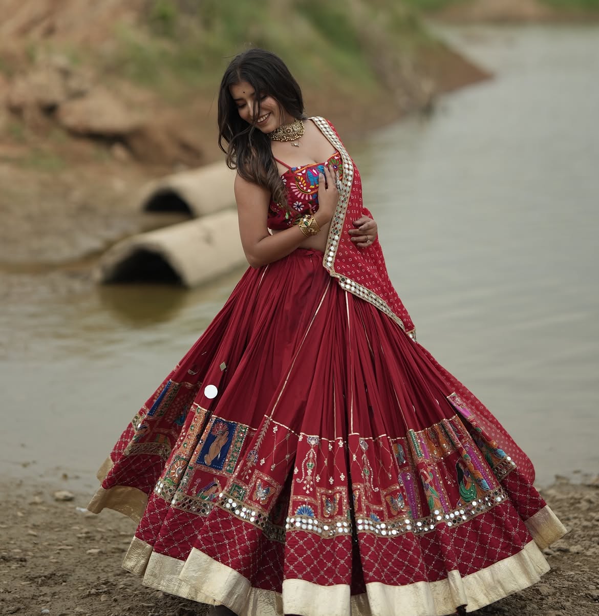 Rangilo Raas – Traditional Navratri Lehenga