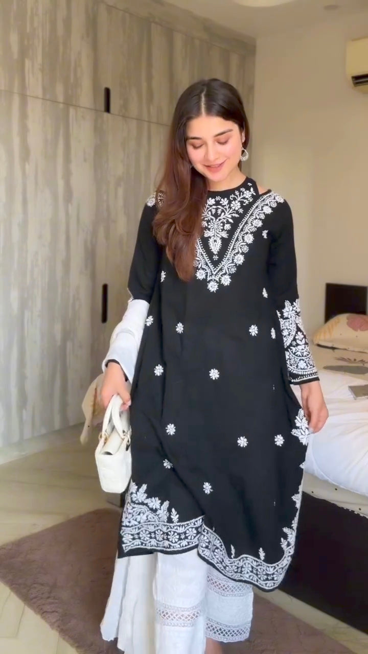 Nirvi Black Pure Chiffon Dupatta with Mukaish