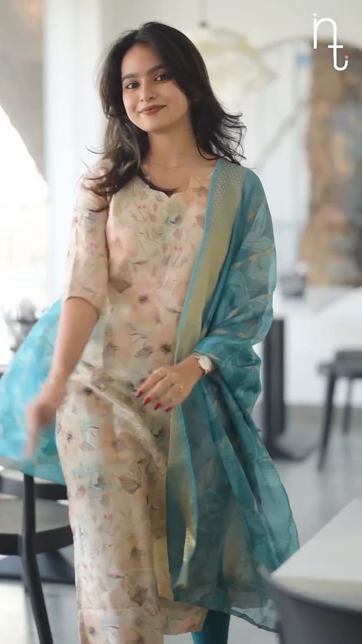 Anvi Snow Boutique Top Dupatta Set