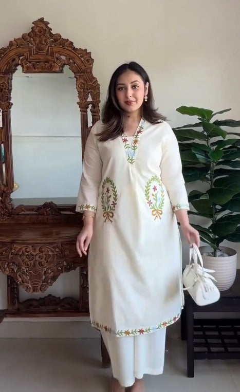 Women Ethnic Motifs Printed Woollen Kurta