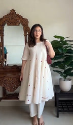 Varanga Motifs Printed Regular Pure Cotton Kurta with Trousers