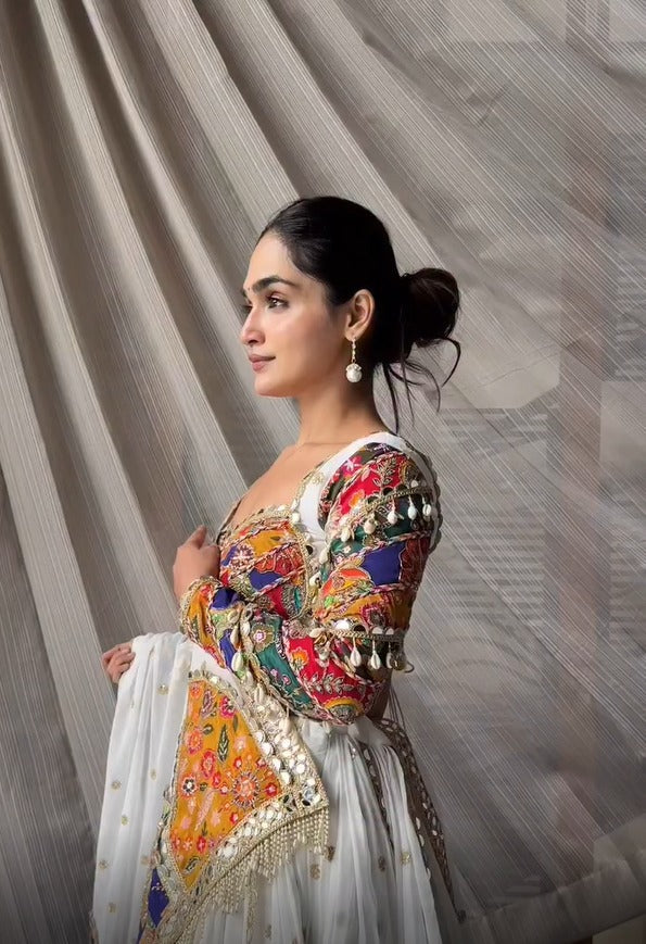 Gullzar Mirror Work Navratri Special  Chaniya Choli