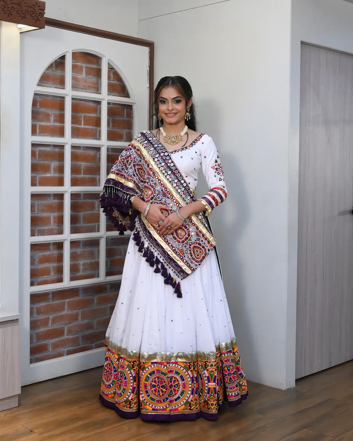 Pari Kutchi Gujarat’s Regal Charm Navratri Choli