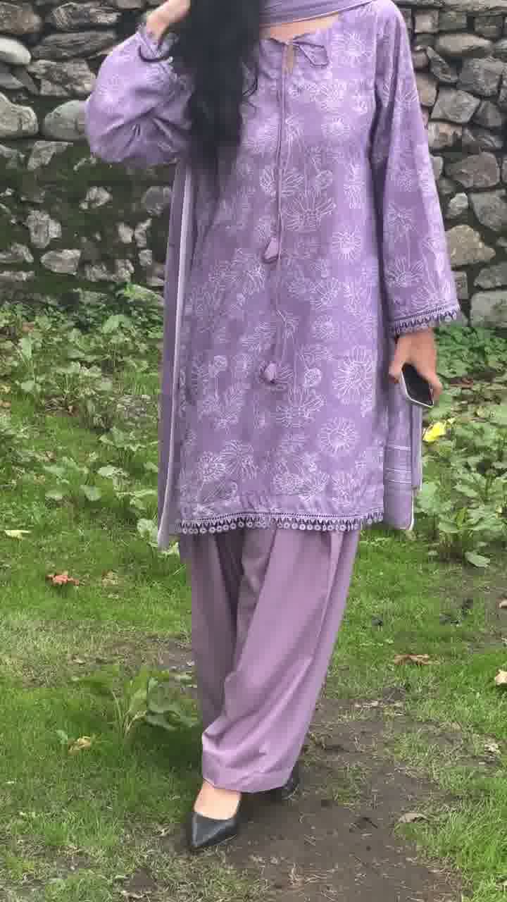 Lavender Floral Embroidered Kurta Set