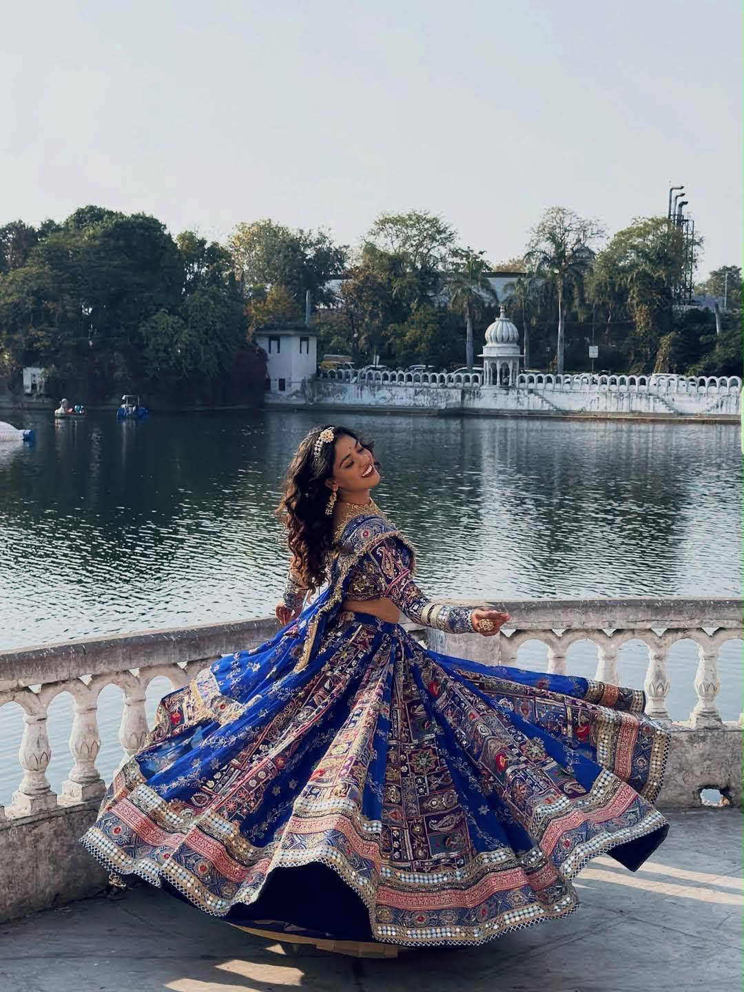 Moksha Raas Riwaaz Navratri in Royal Blue Choli