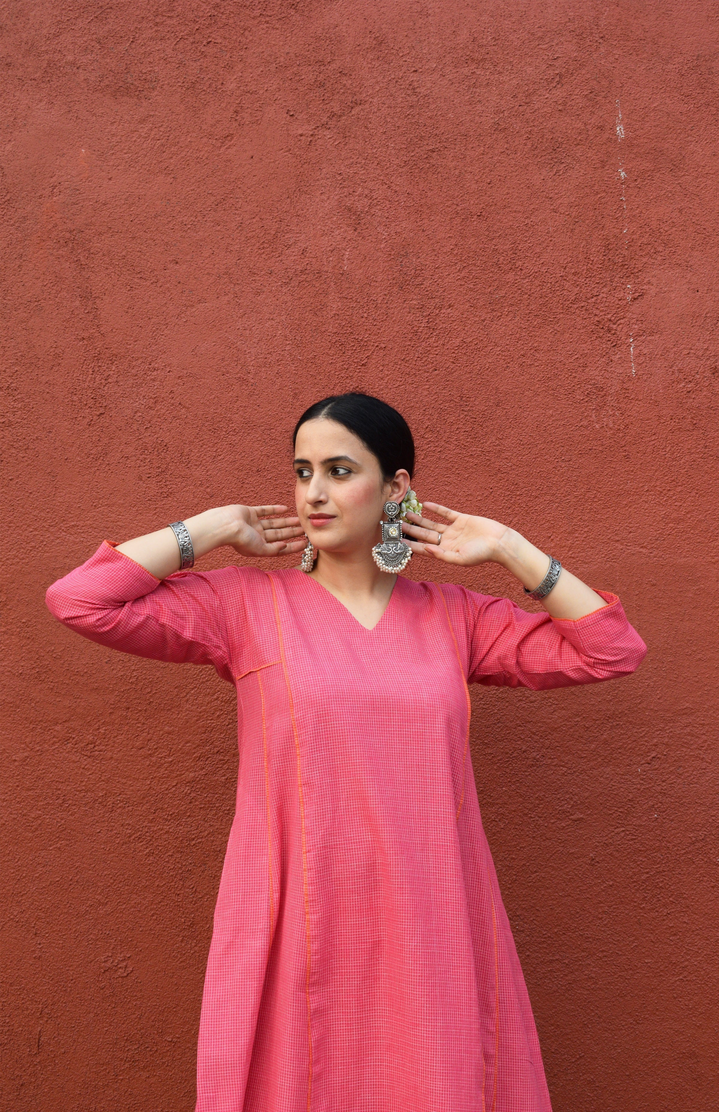 Pink V neck Paneled Kurta in Handwoven checks