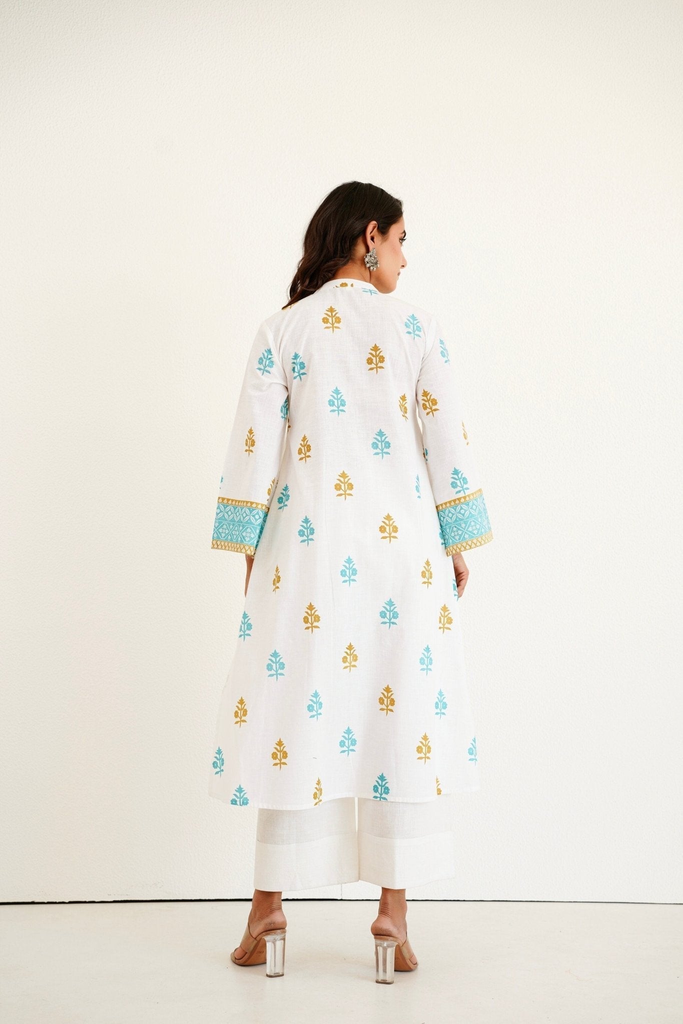 White Cotton Slub Buti Print Kurta Set with Culottes